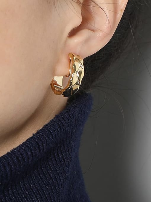 HYACINTH Brass Geometric Vintage Clip Earring 1