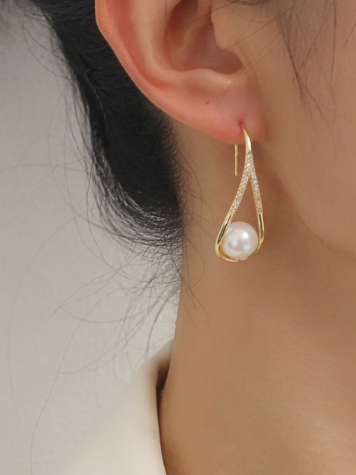 HYACINTH Brass Imitation Pearl Geometric Minimalist Hook Earring 1