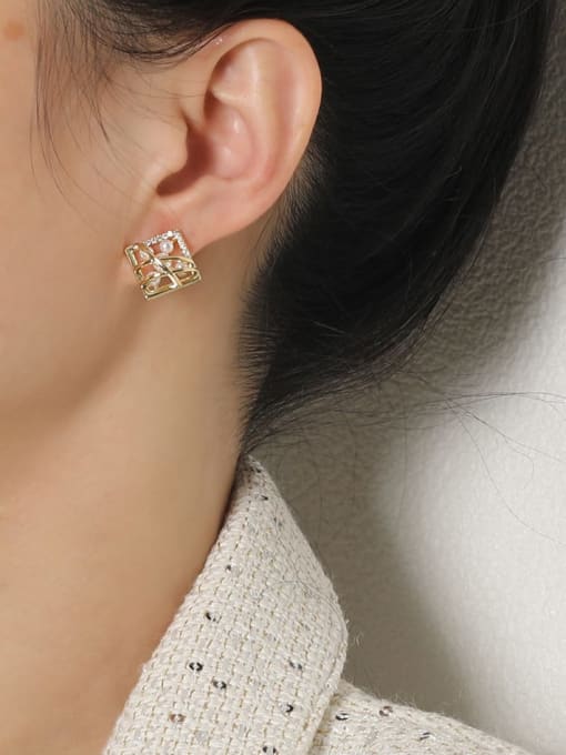 HYACINTH Brass Imitation Pearl Square Minimalist Clip Earring 1