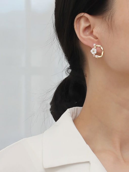 HYACINTH Copper Shell Geometric Dainty Stud Trend Korean Fashion Earring 1