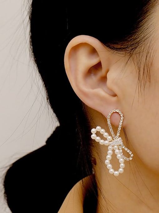 HYACINTH Brass Imitation Pearl Butterfly Artisan Stud Trend Korean Fashion Earring 1