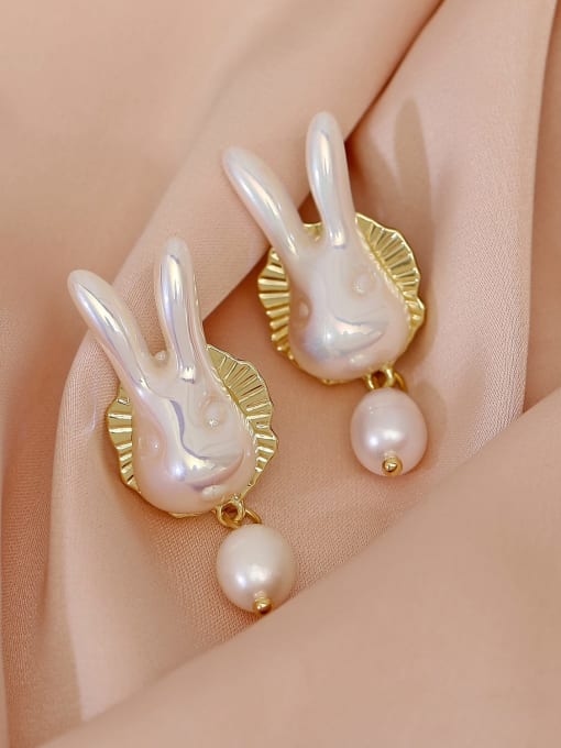 14k Gold Brass Freshwater Pearl Rabbit Trend Drop Earring