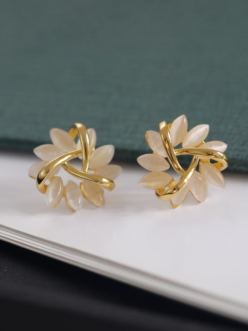 18K gold Brass Cats Eye Flower Minimalist Stud Earring