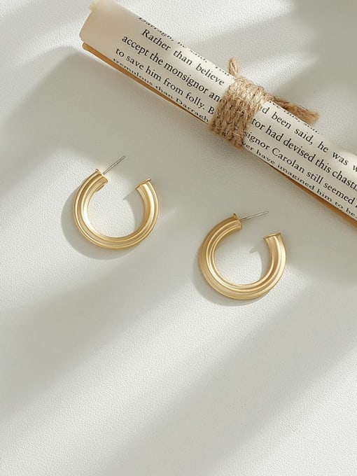 Dumb gold Copper C-shaped geometric minimalist study Trend Korean Fashion Earring