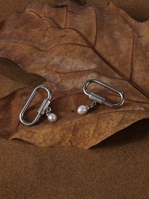 TINGS Brass Freshwater Pearl Geometric Vintage Huggie Earring 2