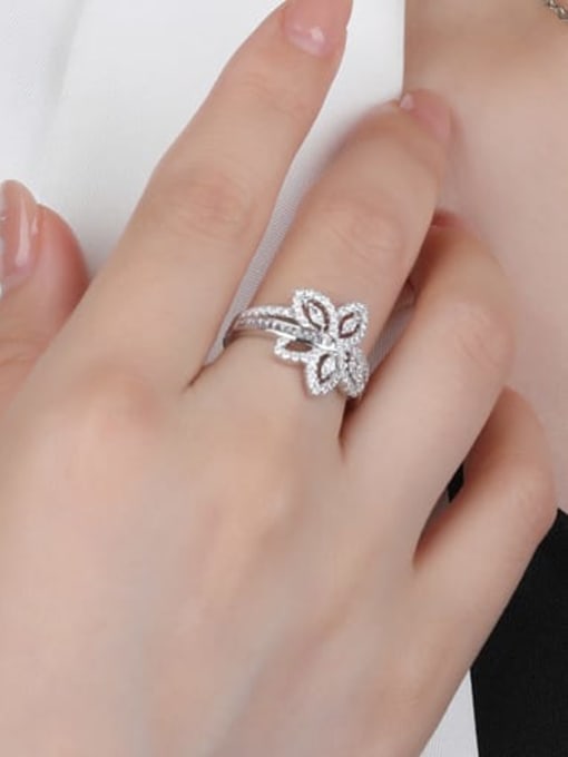 A&T Jewelry 925 Sterling Silver Cubic Zirconia Irregular  Flower Luxury Band Ring 3