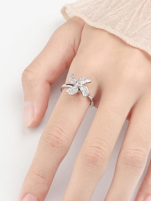 PNJ-Silver 925 Sterling Silver Cubic Zirconia Rotating Flower Luxury Band Ring 1