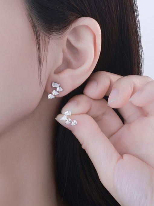 A&T Jewelry 925 Sterling Silver Cubic Zirconia Heart Dainty Cluster Earring 3