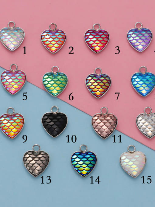 Random color mixing Stainless Steel Heart Accessories Heart Shaped Fish Scale Pendant