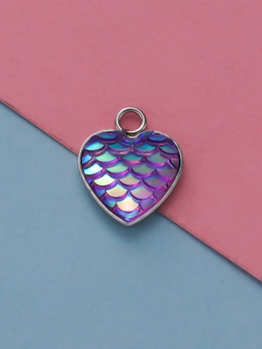 4 Stainless Steel Heart Accessories Heart Shaped Fish Scale Pendant