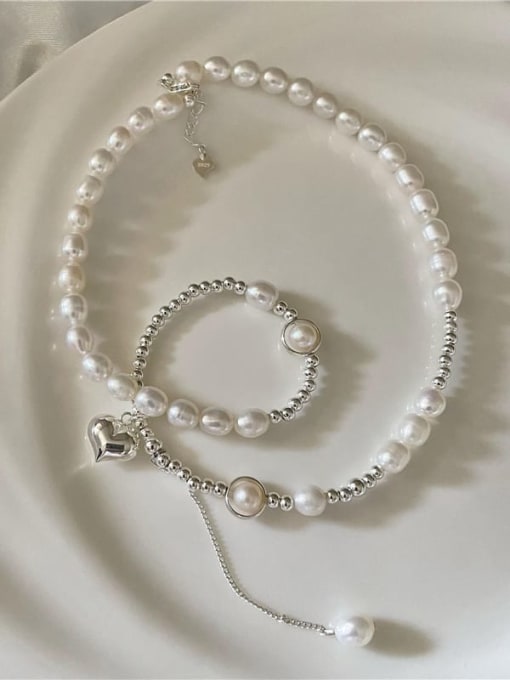 ARTTI 925 Sterling Silver Freshwater Pearl Heart Dainty Necklace