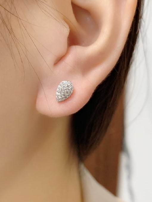 A&T Jewelry 925 Sterling Silver Cubic Zirconia Water Drop Luxury Cluster Earring 1