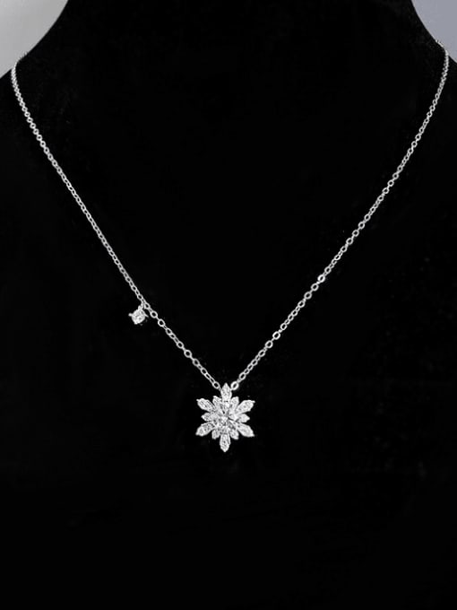 M&J 925 Sterling Silver Cubic Zirconia Flower Dainty Necklace