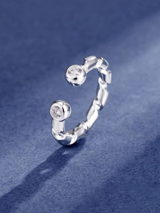 silvery 925 Sterling Silver Cubic Zirconia Geometric Minimalist Band Ring