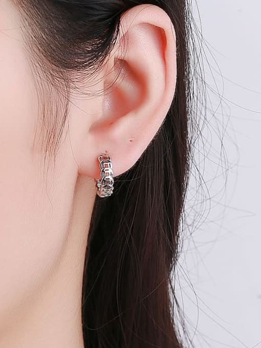 PNJ-Silver 925 Sterling Silver Hollow Geometric Minimalist Huggie Earring 1