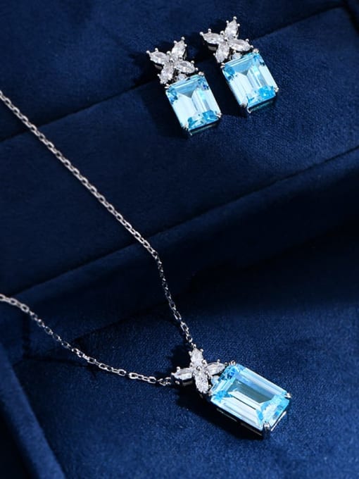A&T Jewelry 925 Sterling Silver Sapphire Geometric Luxury Cluster Earring 1