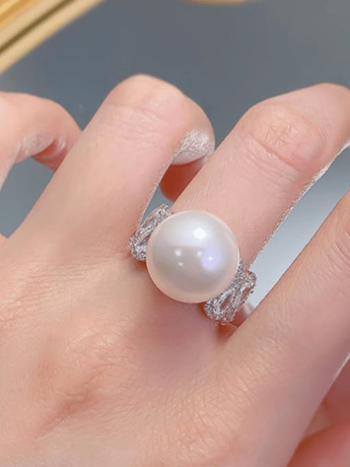 M&J 925 Sterling Silver Cubic Zirconia Crown Luxury Pearl  Band Ring 1