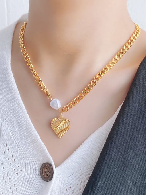 Striped Love Pearl Gold Necklace Titanium Steel Imitation Pearl Heart Hip Hop Striped Love Pearl Gold Necklace