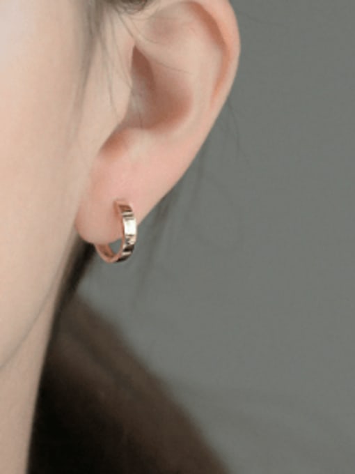 ZEMI 925 Sterling Silver Geometric Minimalist Huggie Earring 1