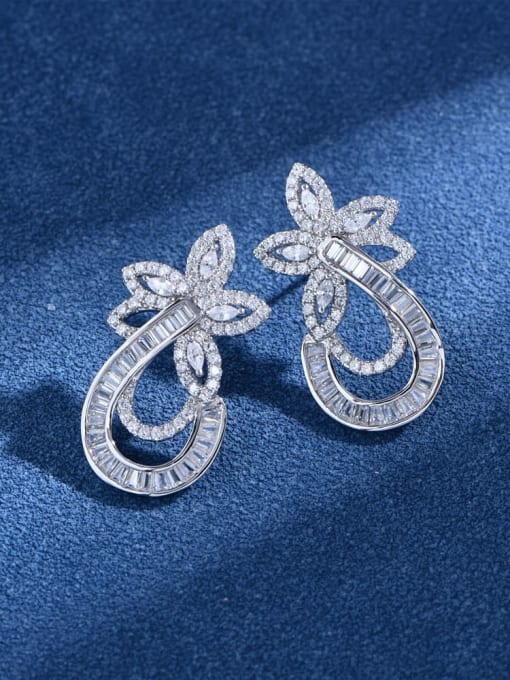 A&T Jewelry 925 Sterling Silver Cubic Zirconia Flower Luxury Cluster Earring 2
