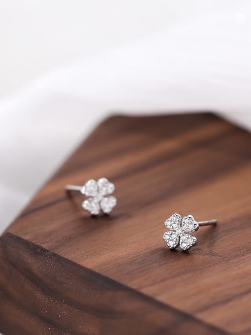 Platinum 925 Sterling Silver Flower Minimalist Stud Earring