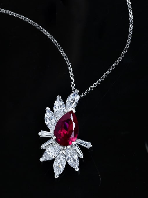 A&T Jewelry 925 Sterling Silver Cubic Zirconia Flower Luxury Necklace