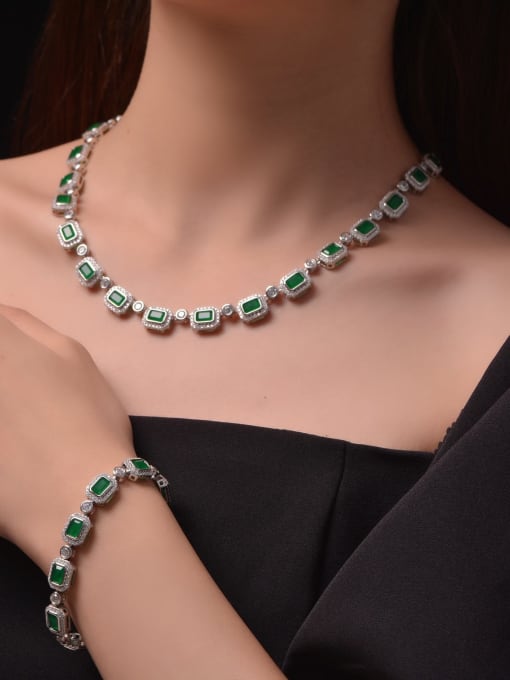 A&T Jewelry 925 Sterling Silver Emerald Green Geometric Necklace 1