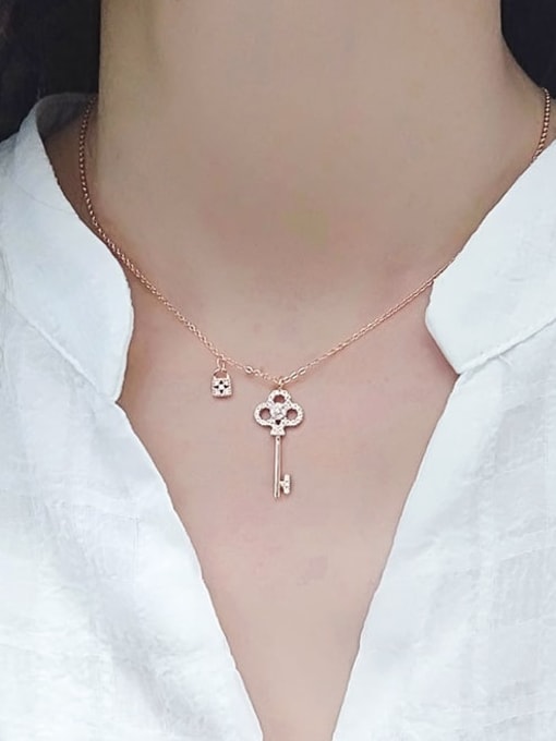 PNJ-Silver 925 Sterling Silver Cubic Zirconia Flower Dainty Key Pendant Necklace 1