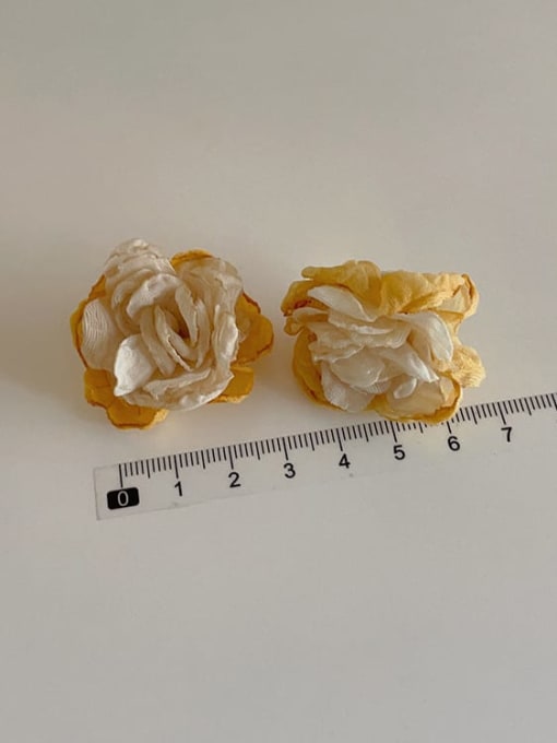 LM Alloy Fabric Flower Vintage Stud Earring 3