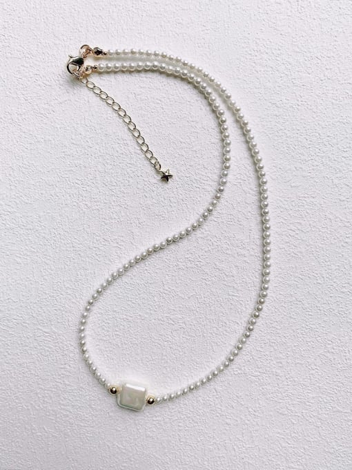 Scarlet White N-PEMT-0011 Natural Round Shell Beads Handmade Beaded Necklace