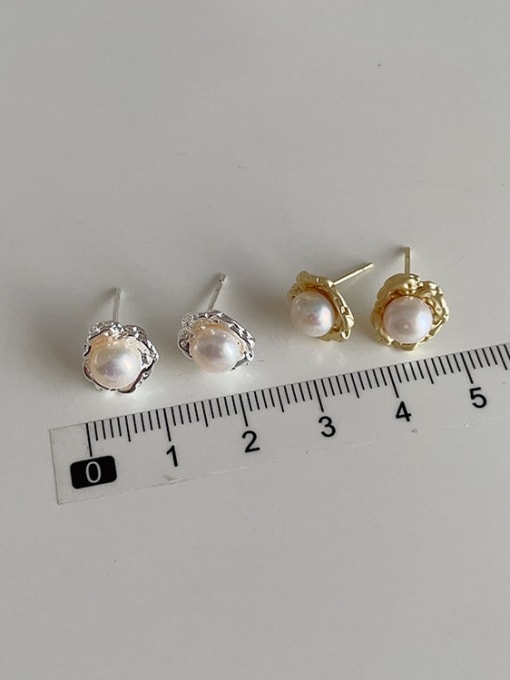 LM Alloy Freshwater Pearl Flower Dainty Stud Earring 2