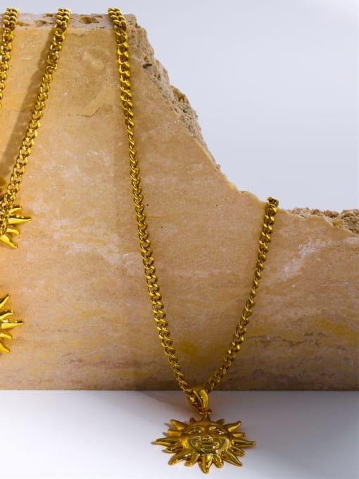 LM Brass Geometric Sun Necklace gold 3mm chain 1
