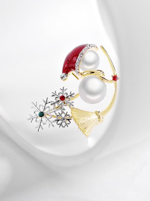 X2022 1 106 18K Gold Brass Imitation Pearl Enamel Trend Snowman Brooch Luxury Christmas Gift  Brooch
