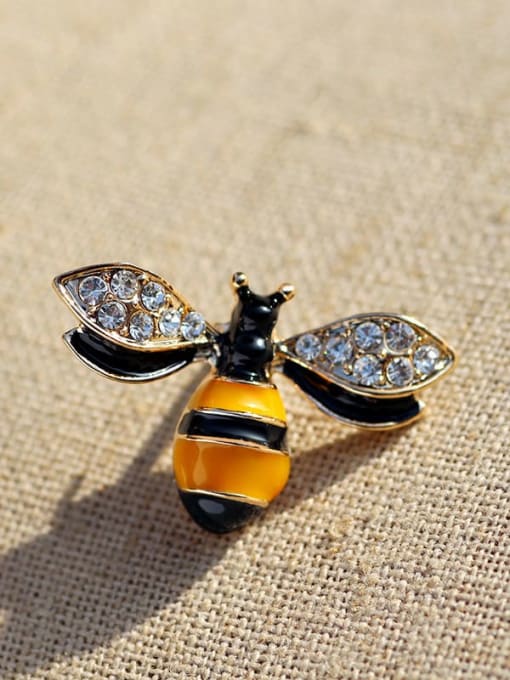X910 1 58 golden Alloy Rhinestone Enamel   Animal Cute Bee Brooch