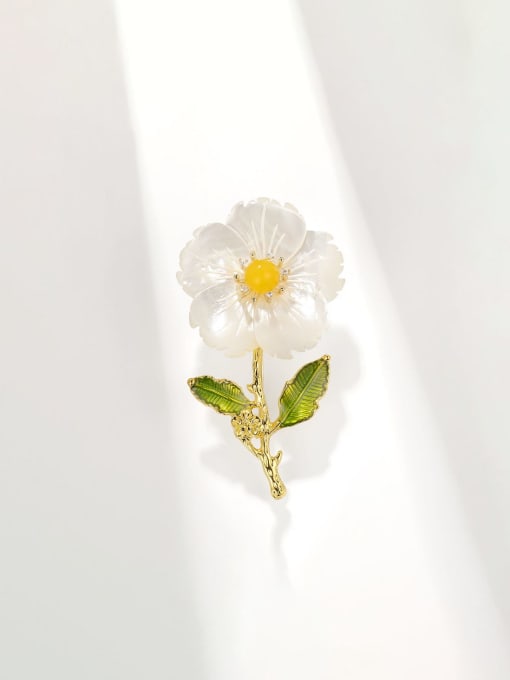 XIXI Brass Freshwater Pearl Flower Dainty Brooch 0