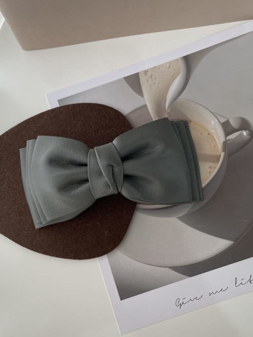 浅灰 Vintage Four-layer solid color PU leather bow tie Hair Barrette/Multi-Color Optional