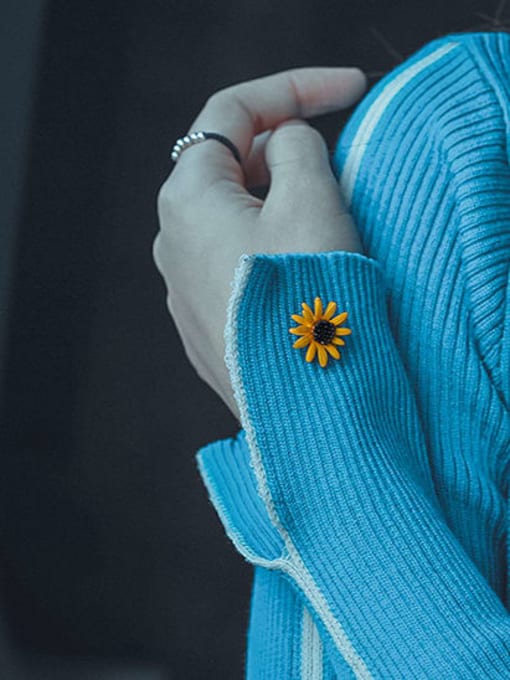 XIXI Alloy Enamel Sunflower Trend Brooch Pin 1