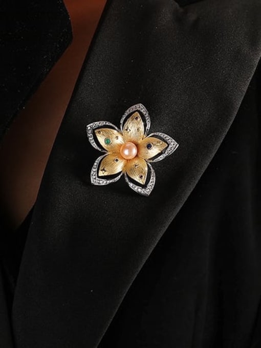 XIXI Brass Imitation Pearl Flower Trend Brooch 1