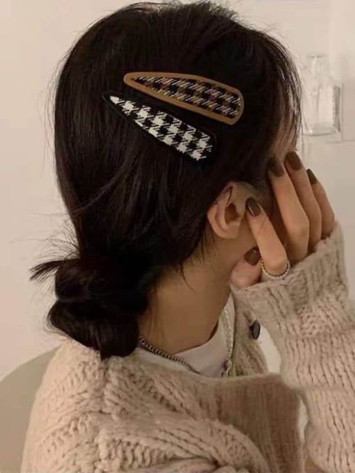 COCOS Vintage Artificial Leather Houndstooth Hair Barrette/Multi-Color Optional 1