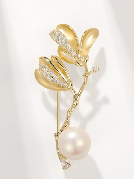 X3010 1 180 Brass Freshwater Pearl Flower Dainty Brooch