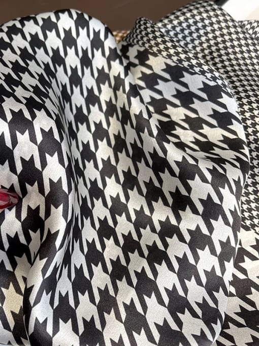 Silk Story 100% silk fashion stitching color matching size houndstooth 70*70cm classic small square 1