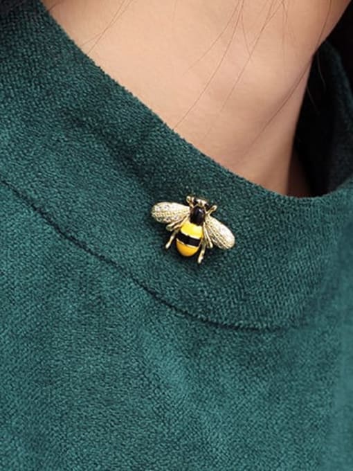 XIXI Brass Cubic Zirconia Enamel Bee Cute Brooch 1