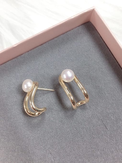 KEVIN Brass Imitation Pearl Irregular Trend Stud Earring
