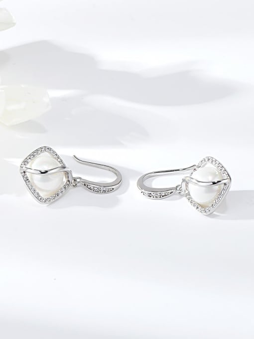 White Zinc Alloy Imitation Pearl Irregular Trend Hook Earring