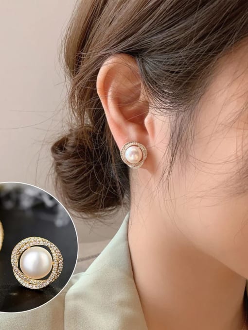 KEVIN Brass Imitation Pearl Irregular Trend Stud Earring 1