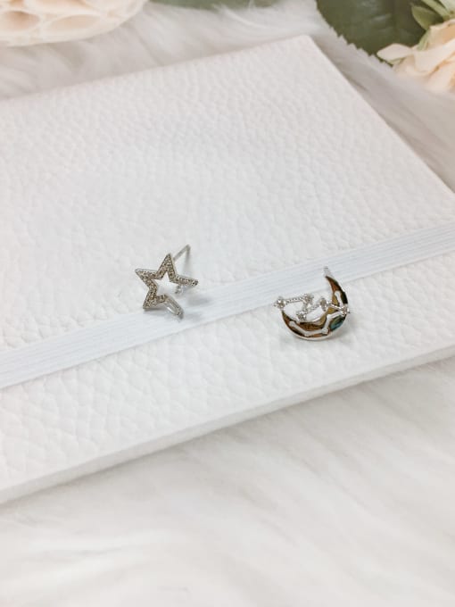 White Brass Cubic Zirconia Star Dainty Stud Earring