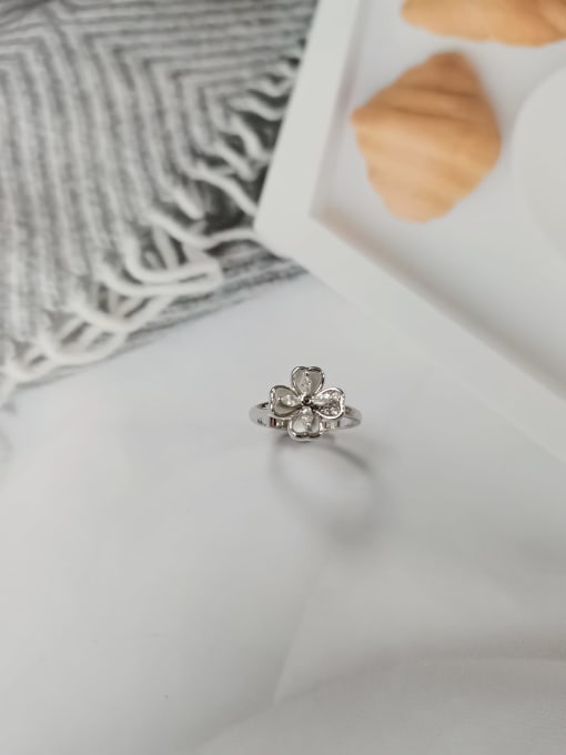 KEVIN Brass Shell Clover Dainty Ring 1
