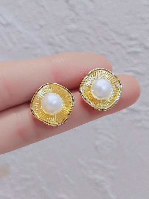 KEVIN Tin Alloy Imitation Pearl Square Trend Stud Earring 1