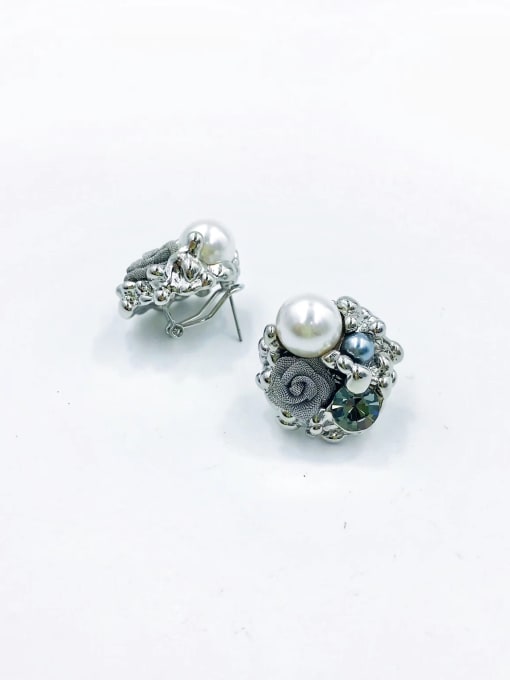 VIENNOIS Zinc Alloy Imitation Pearl Multi Color Irregular Trend Clip Earring 2