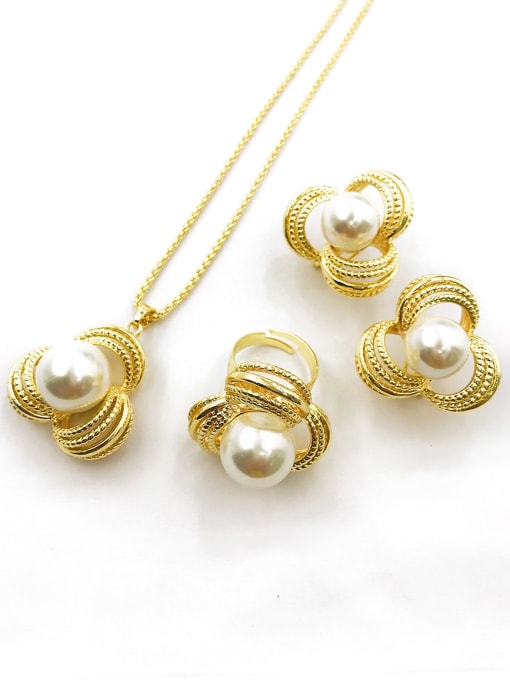 VIENNOIS Trend Flower Zinc Alloy Imitation Pearl White Earring Ring and Necklace Set